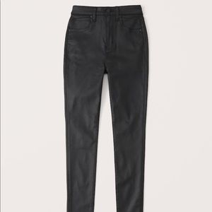 Abercrombie Curve Love High Rise Super Skinny Ankle Jean- Black- Size 29/8 Short